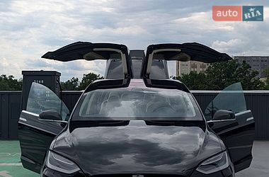 Внедорожник / Кроссовер Tesla Model X 2019 в Киеве
