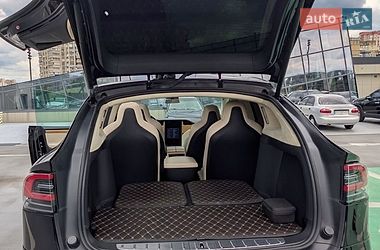 Внедорожник / Кроссовер Tesla Model X 2019 в Киеве