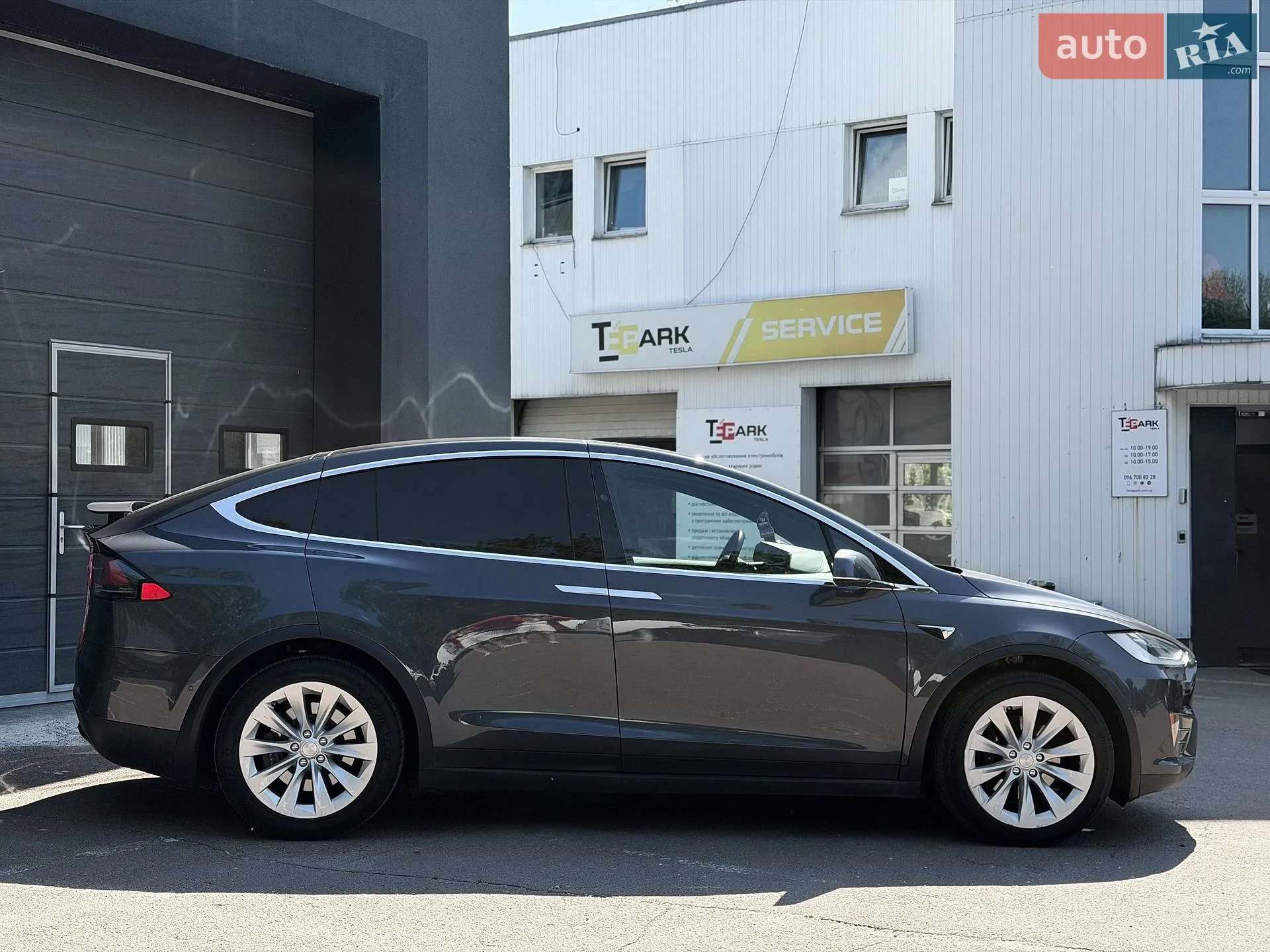 2020 Tesla Model X - мініатюра 10