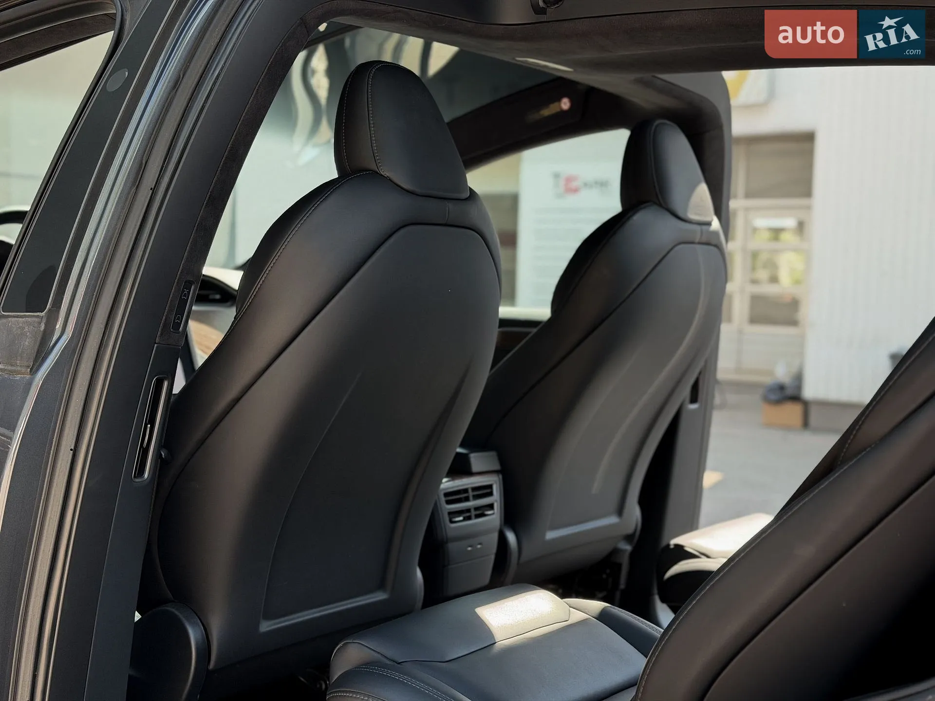 2020 Tesla Model X - мініатюра 17