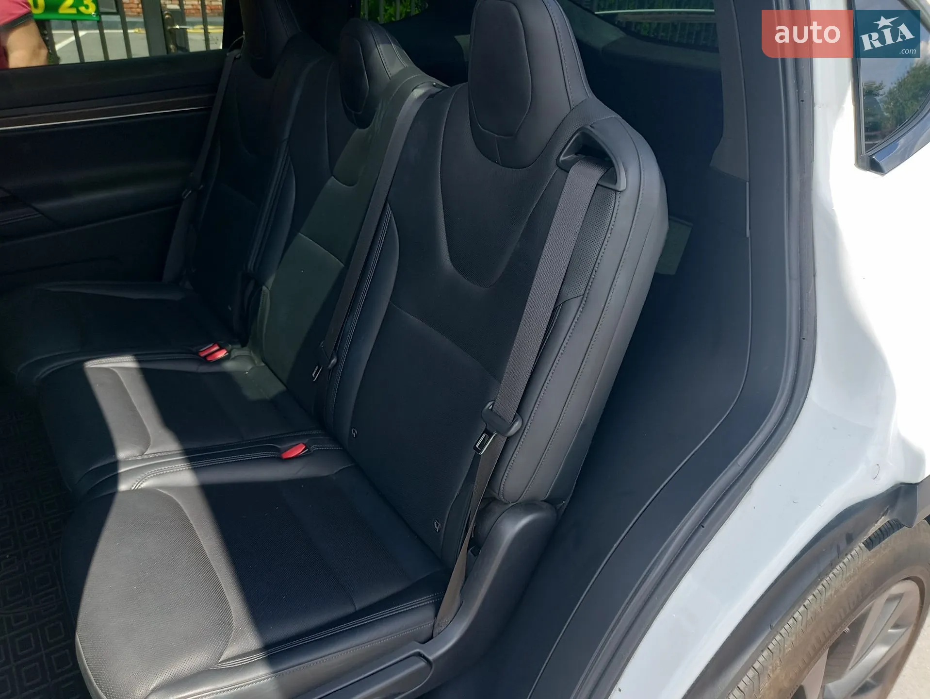 2022 Tesla Model X - мініатюра 10