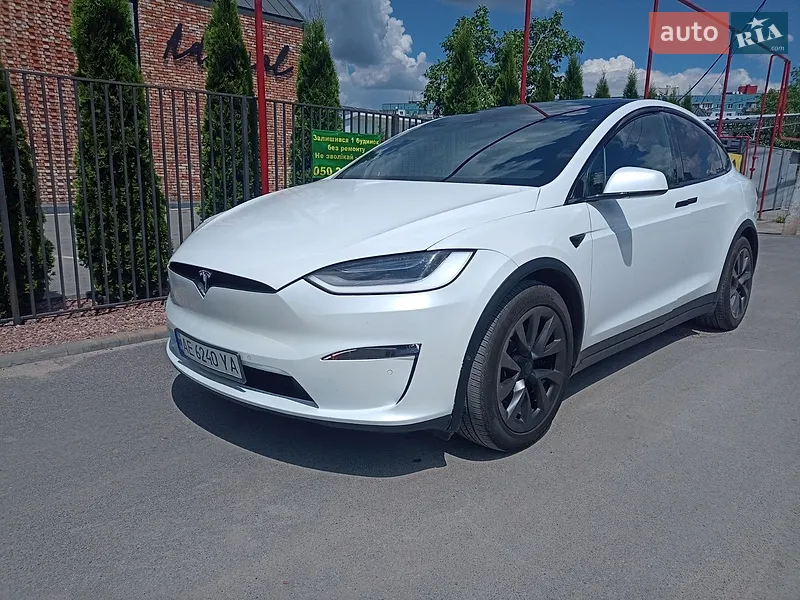 Tesla Model X