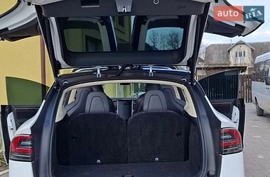 Внедорожник / Кроссовер Tesla Model X 2017 в Коломые