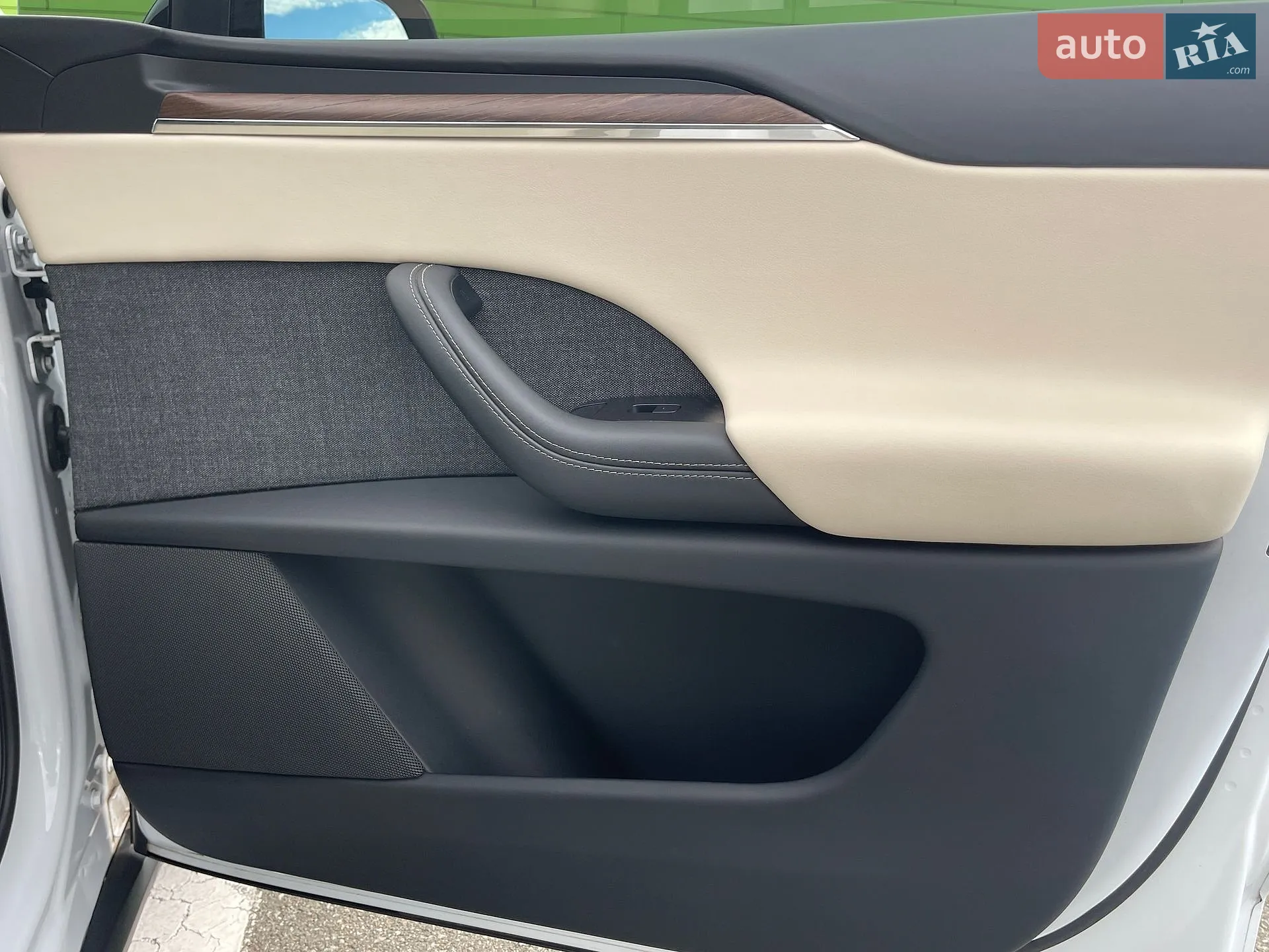 2022 Tesla Model X - мініатюра 23