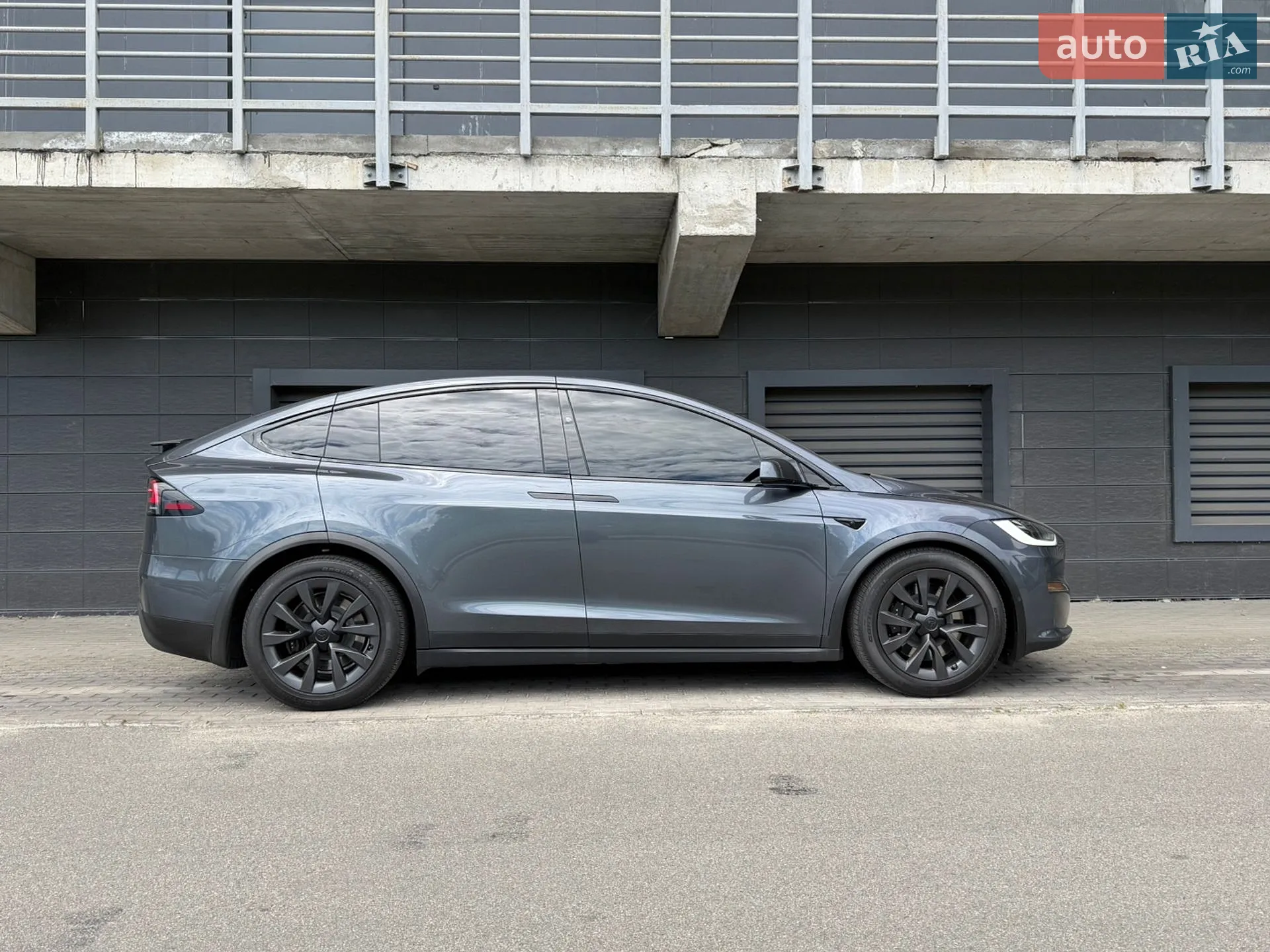 2022 Tesla Model X - мініатюра 3