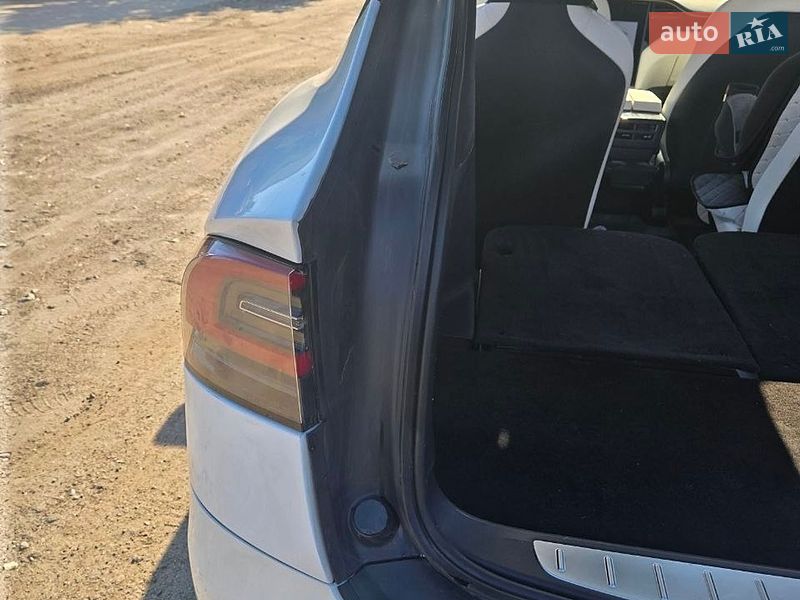Внедорожник / Кроссовер Tesla Model X 2020 в Киеве фото 14 Внедорожник / Кроссовер Tesla Model X 2020 в Киеве