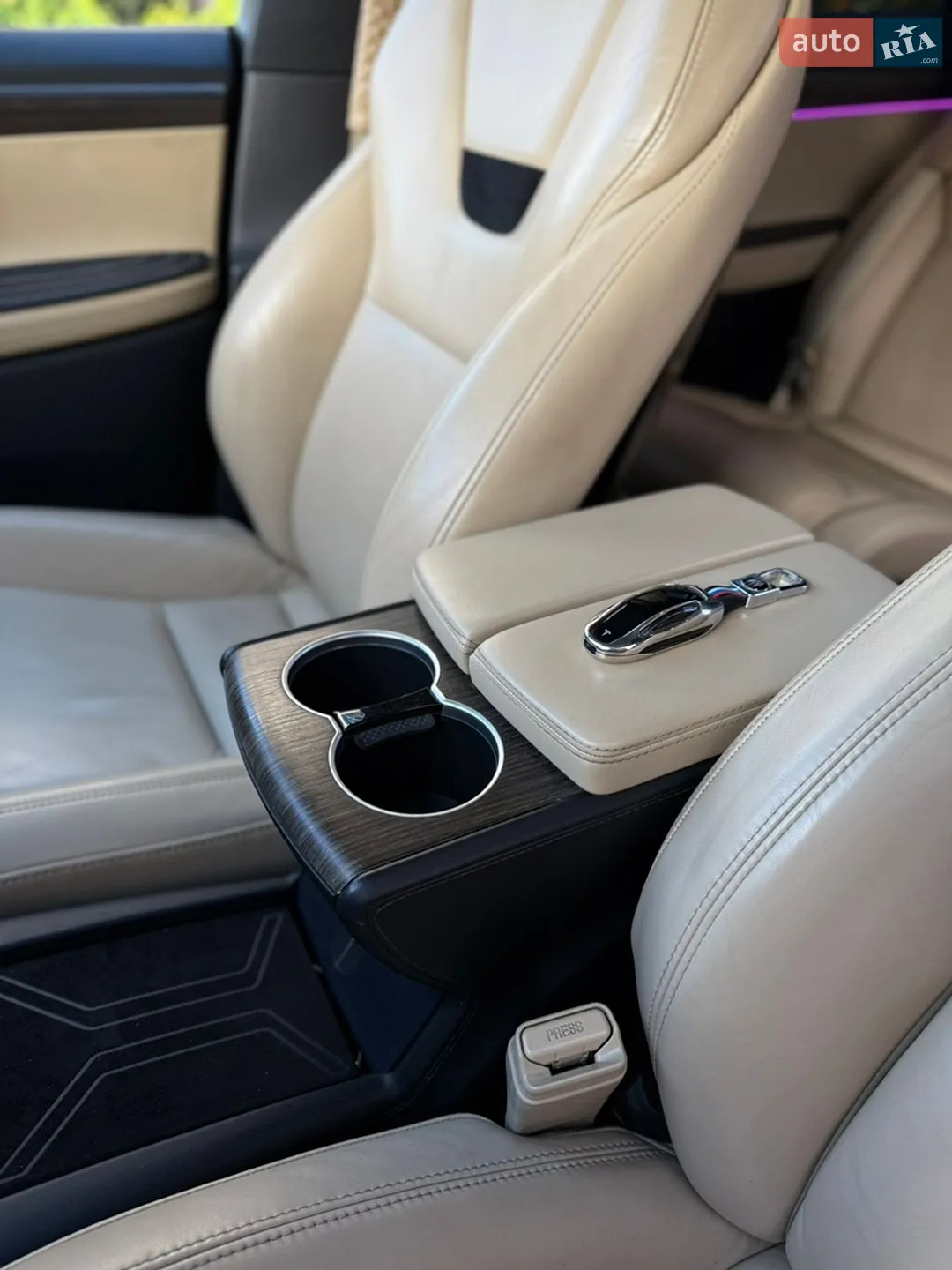 2016 Tesla Model X - мініатюра 20