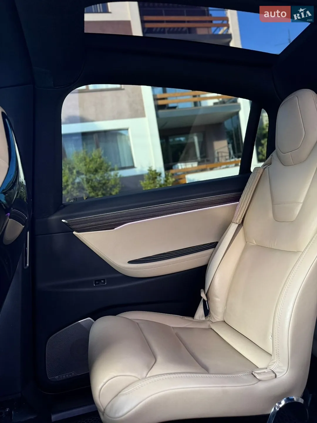 2016 Tesla Model X - мініатюра 28