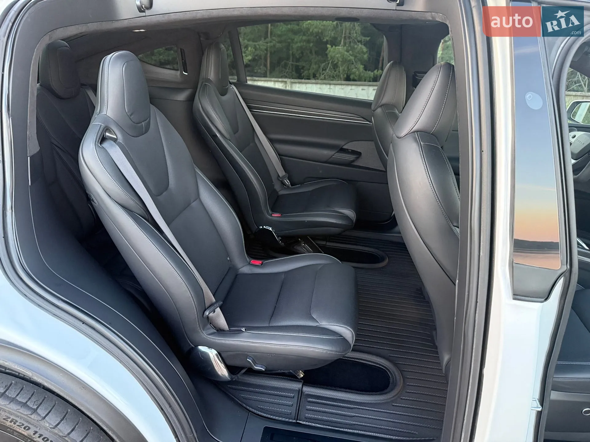 2022 Tesla Model X - мініатюра 41