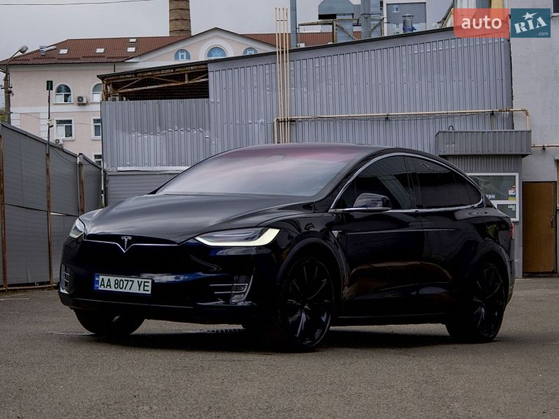 Tesla Model X 2020