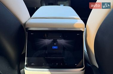 Внедорожник / Кроссовер Tesla Model X 2023 в Стрые