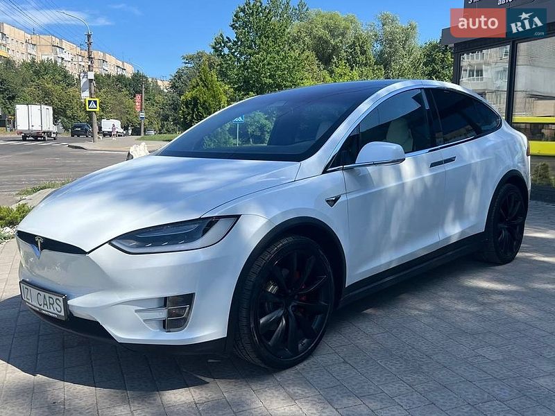 Внедорожник / Кроссовер Tesla Model X 2017 в Львове