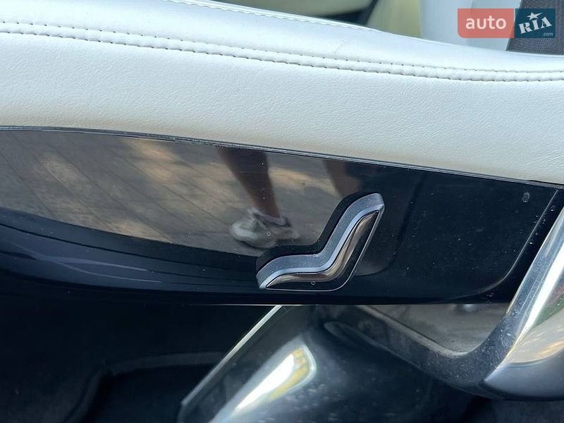 Позашляховик / Кросовер Tesla Model X 2017 в Львові