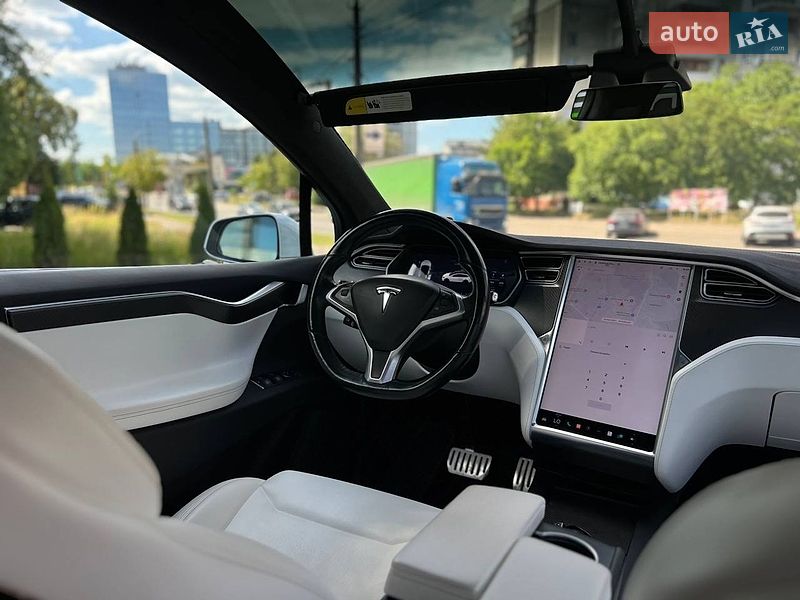 Внедорожник / Кроссовер Tesla Model X 2017 в Львове