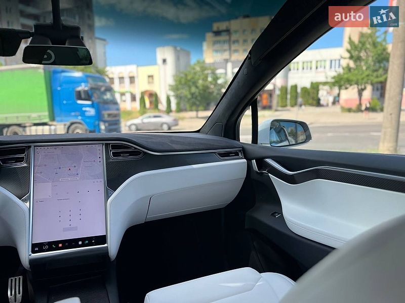 Внедорожник / Кроссовер Tesla Model X 2017 в Львове