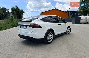Позашляховик / Кросовер Tesla Model X 2017 в Вінниці