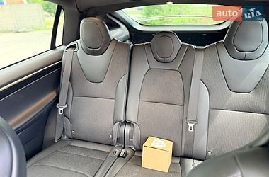 Позашляховик / Кросовер Tesla Model X 2017 в Вінниці