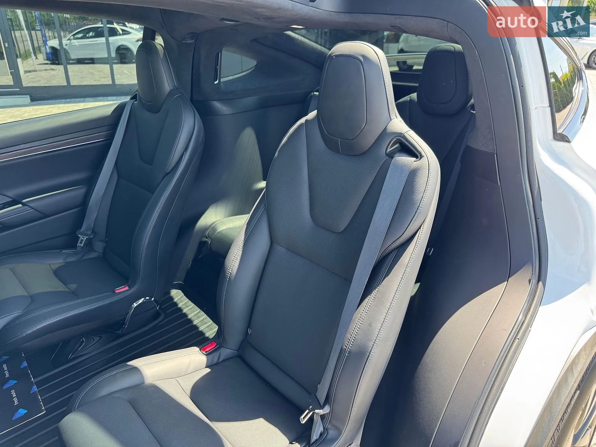 2022 Tesla Model X - мініатюра 31