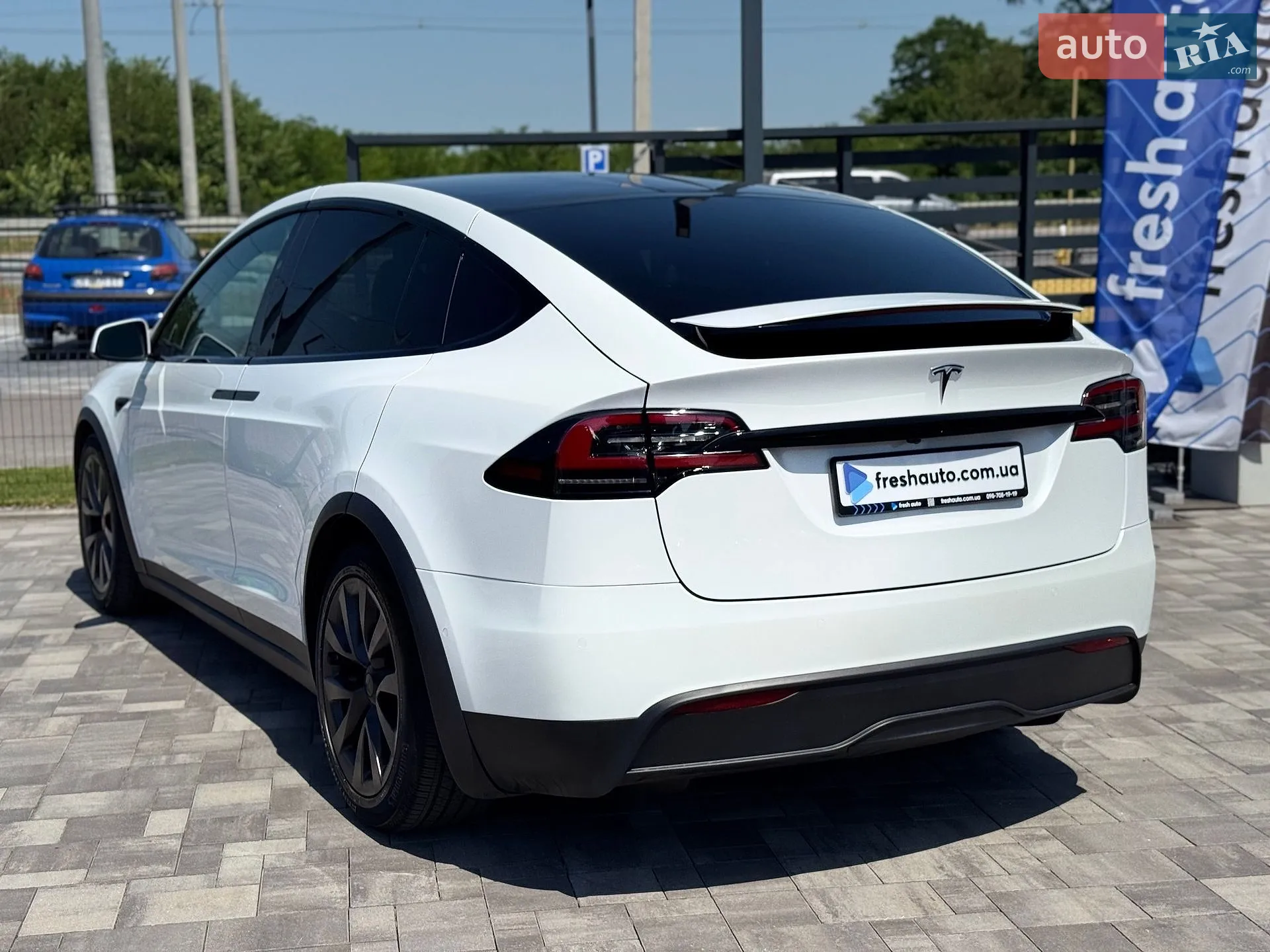 2022 Tesla Model X - мініатюра 10