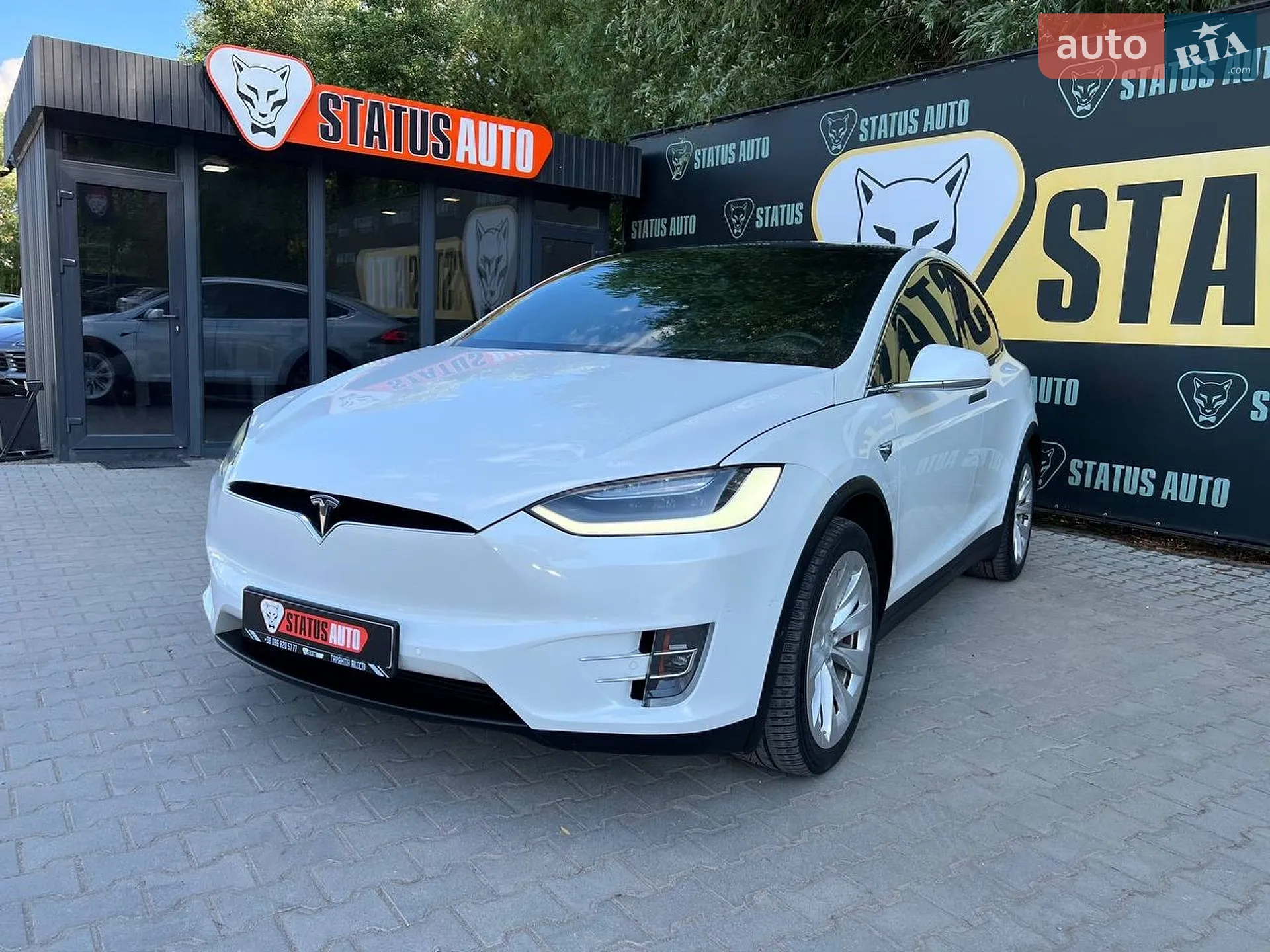 2020 Tesla Model X - мініатюра 3