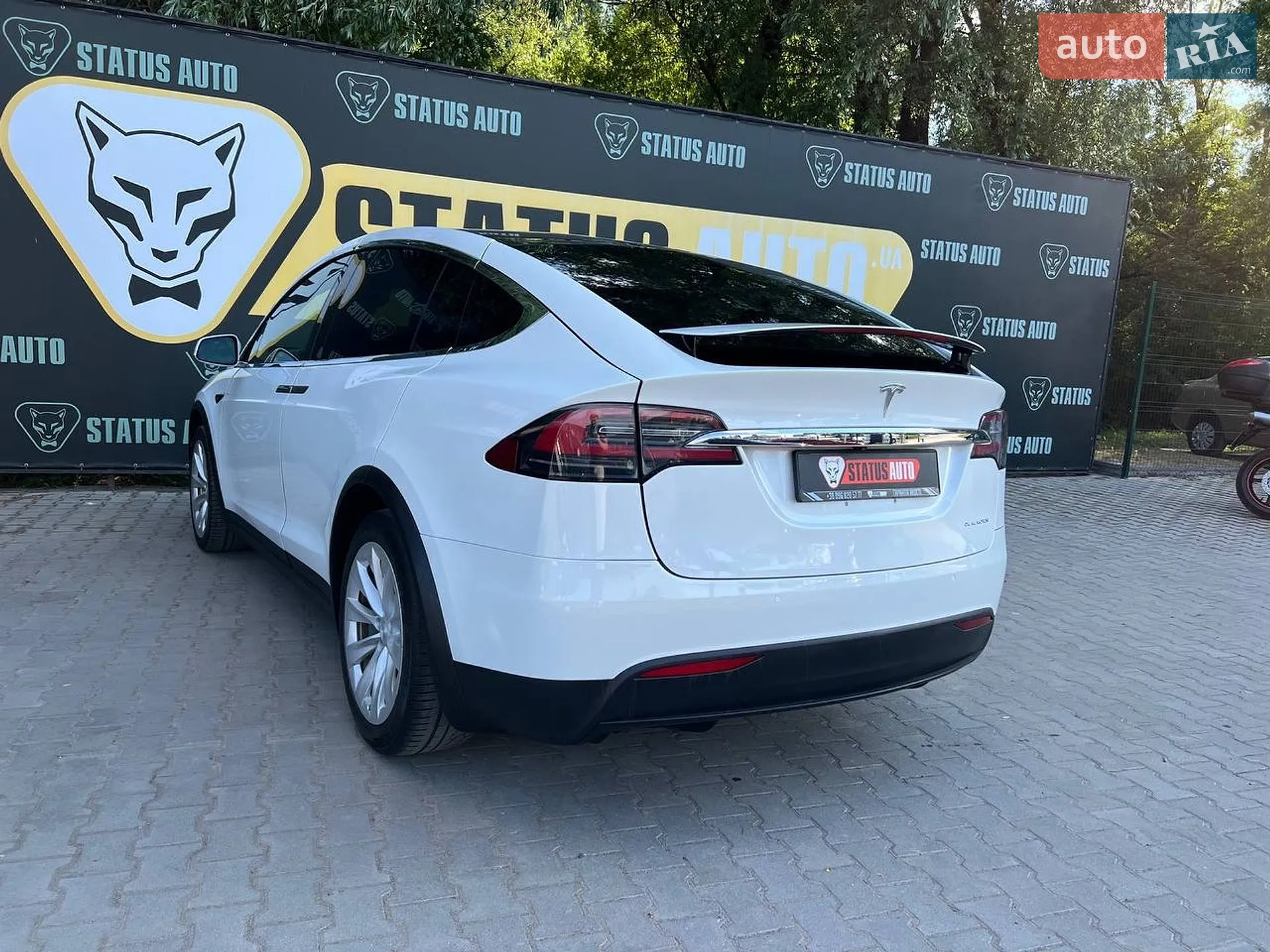 2020 Tesla Model X - мініатюра 4