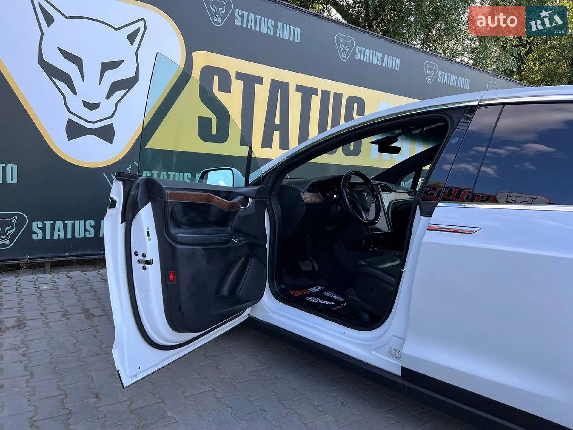 2020 Tesla Model X - мініатюра 12