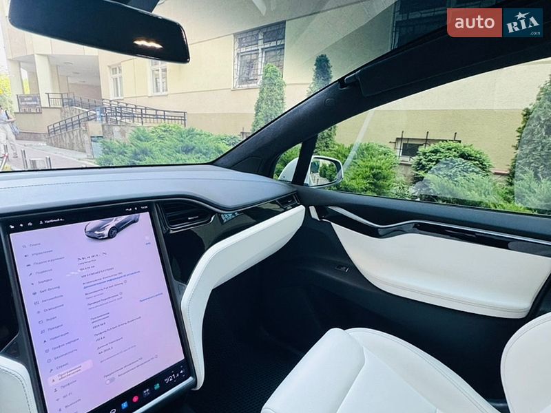 Внедорожник / Кроссовер Tesla Model X 2020 в Киеве