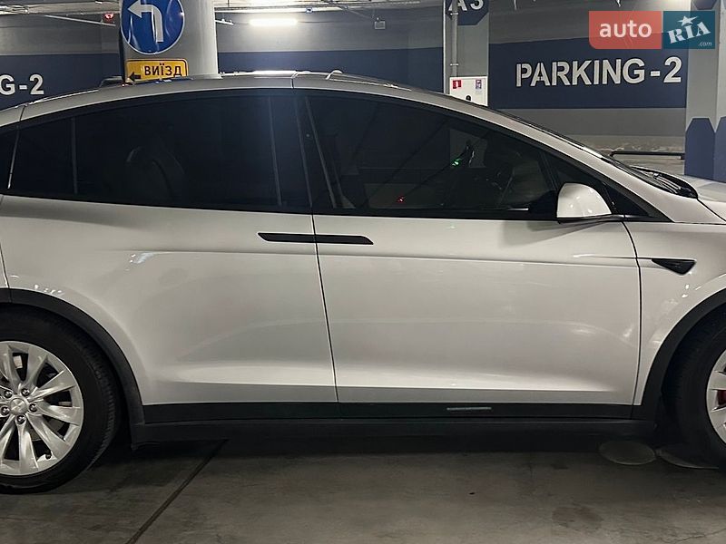 Внедорожник / Кроссовер Tesla Model X 2017 в Харькове