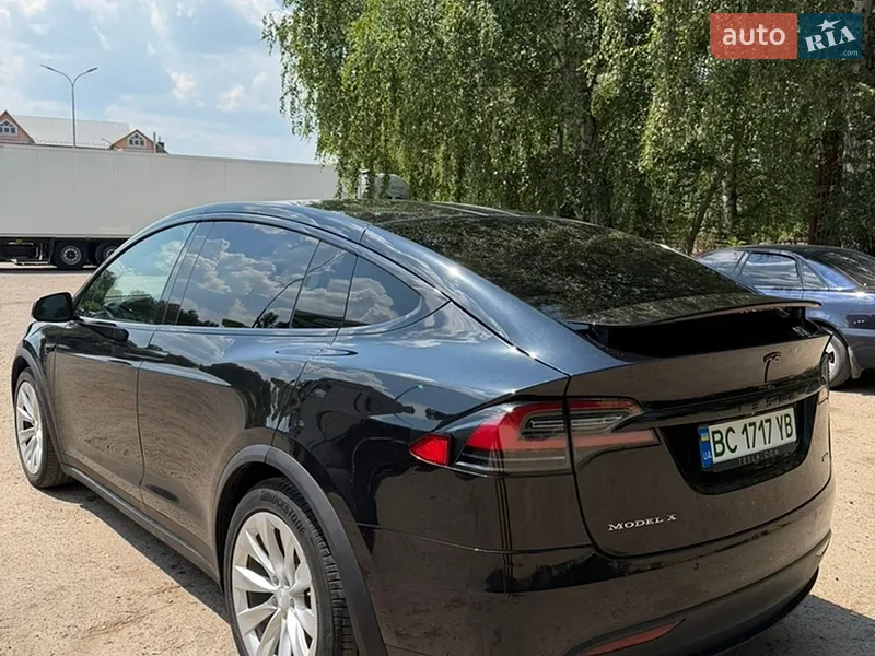 Tesla Model X 2017 VIN 5YJXCCE20HF056521 фото оголошення 4 з 48
