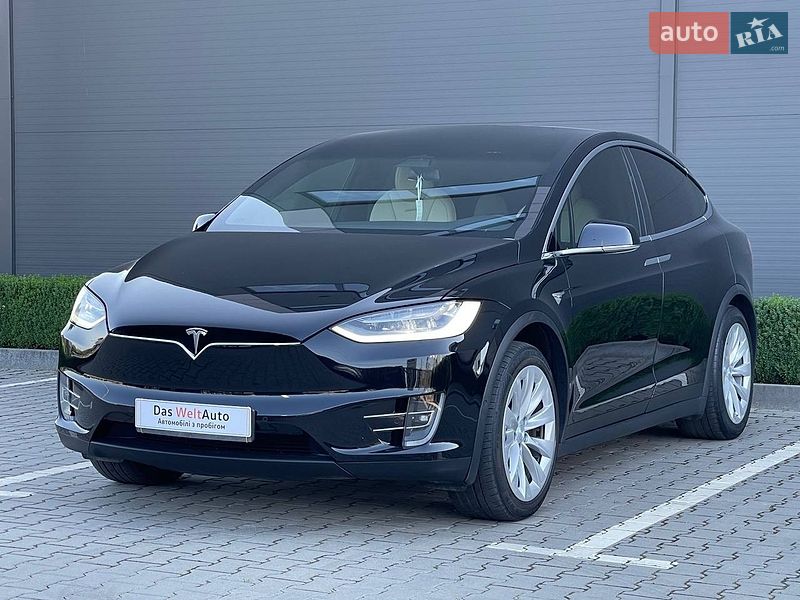 Позашляховик / Кросовер Tesla Model X 2020 в Чернівцях