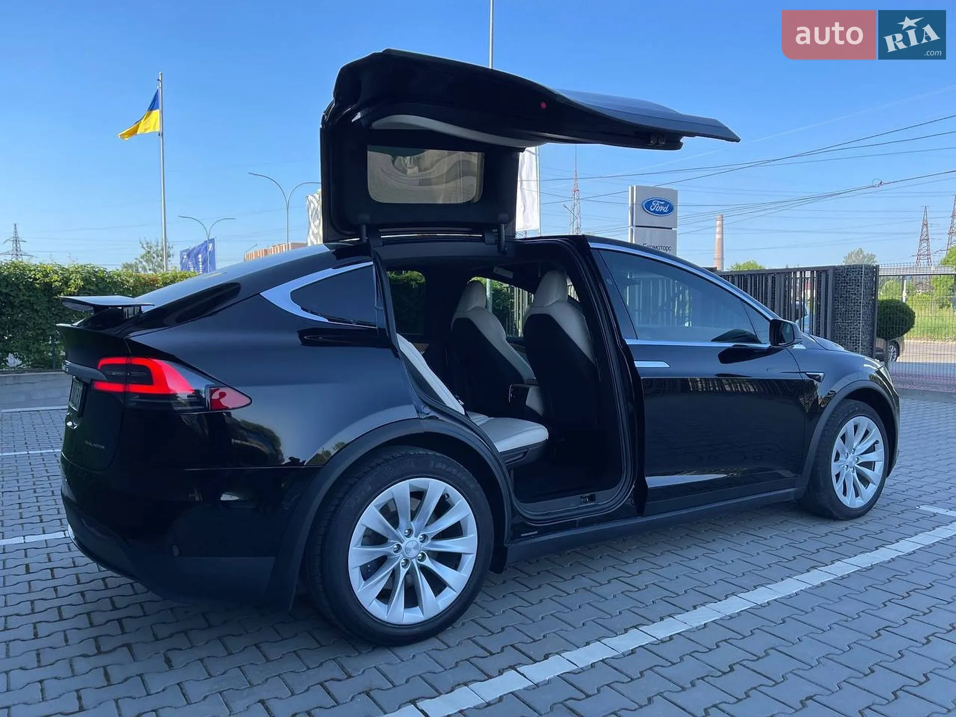 2020 Tesla Model X - мініатюра 10
