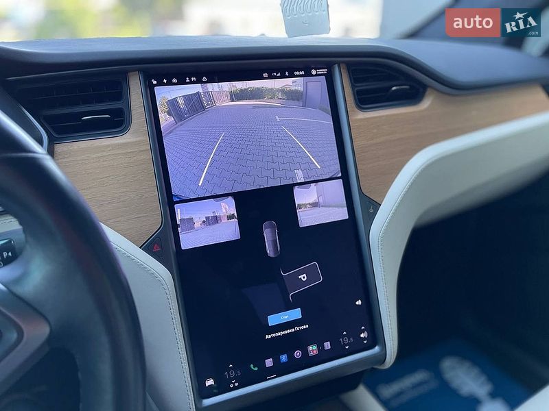 Позашляховик / Кросовер Tesla Model X 2020 в Чернівцях