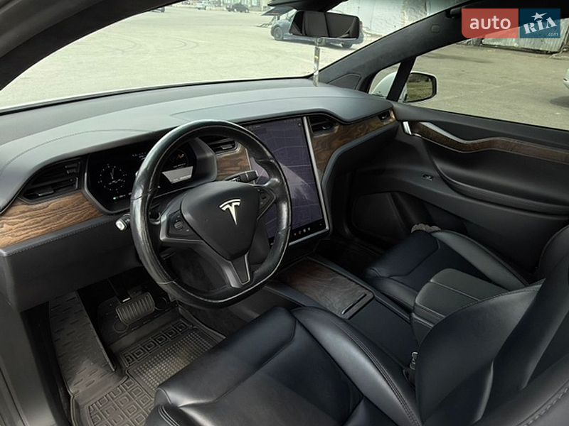 Внедорожник / Кроссовер Tesla Model X 2018 в Кривом Роге
