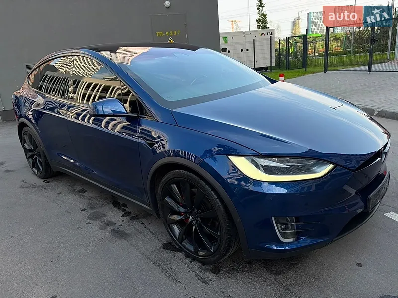 Tesla Model X 2019 VIN 5YJXCCE49KF188220 фото оголошення 11 з 66