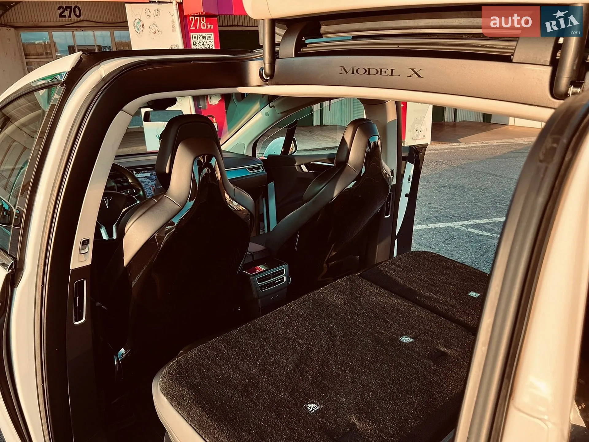 2016 Tesla Model X - мініатюра 34