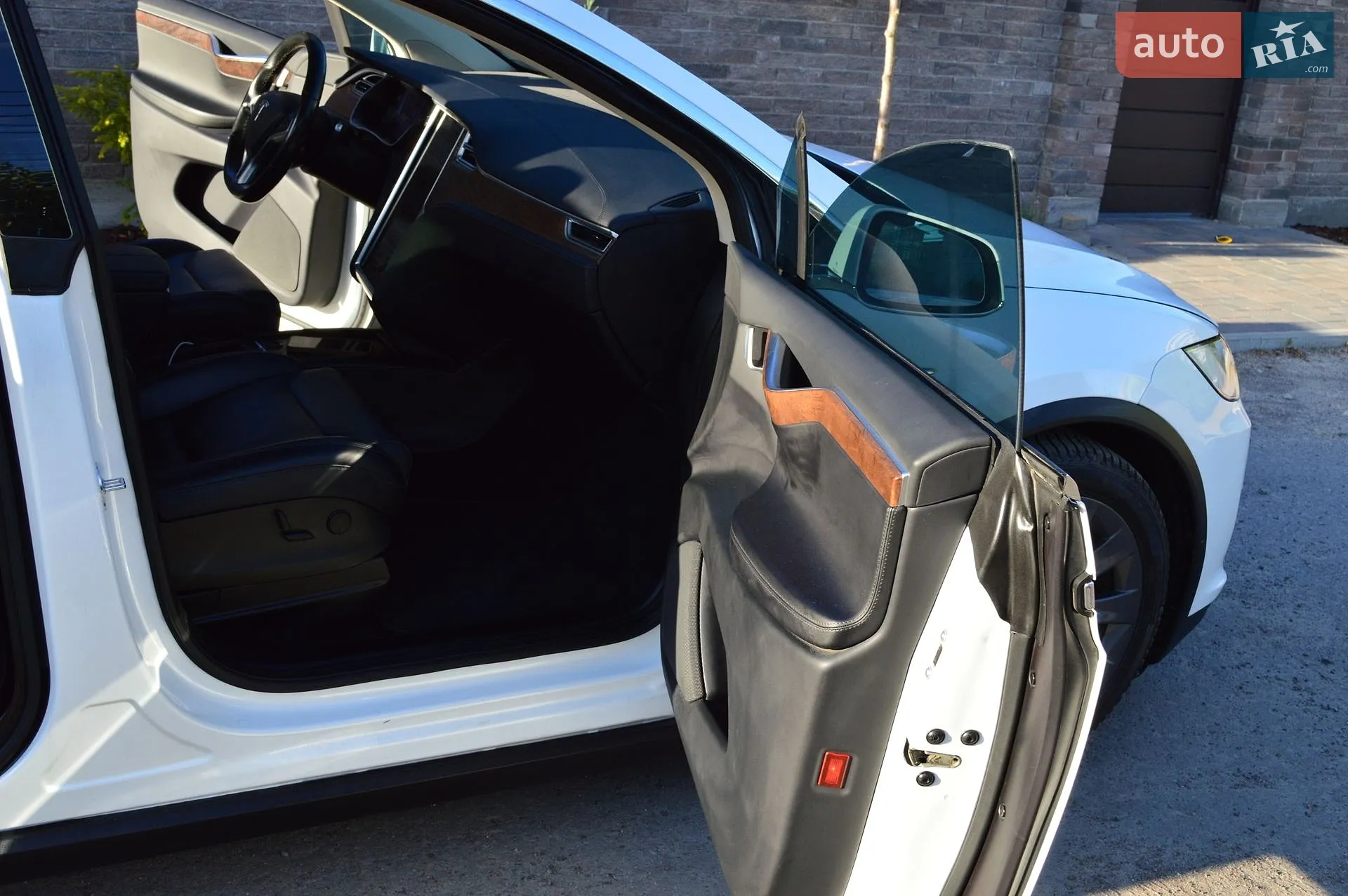 2017 Tesla Model X - мініатюра 20