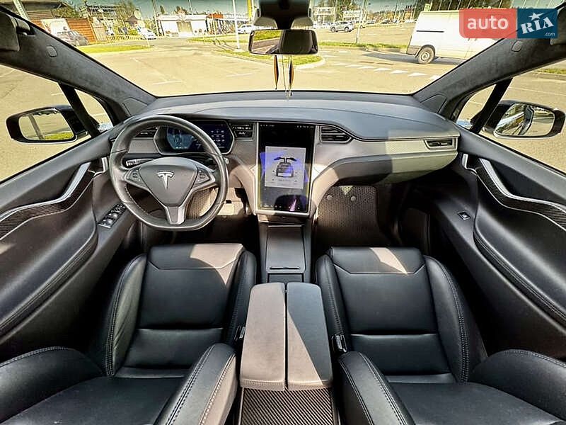Позашляховик / Кросовер Tesla Model X 2018 в Києві фото 11 Позашляховик / Кросовер Tesla Model X 2018 в Києві