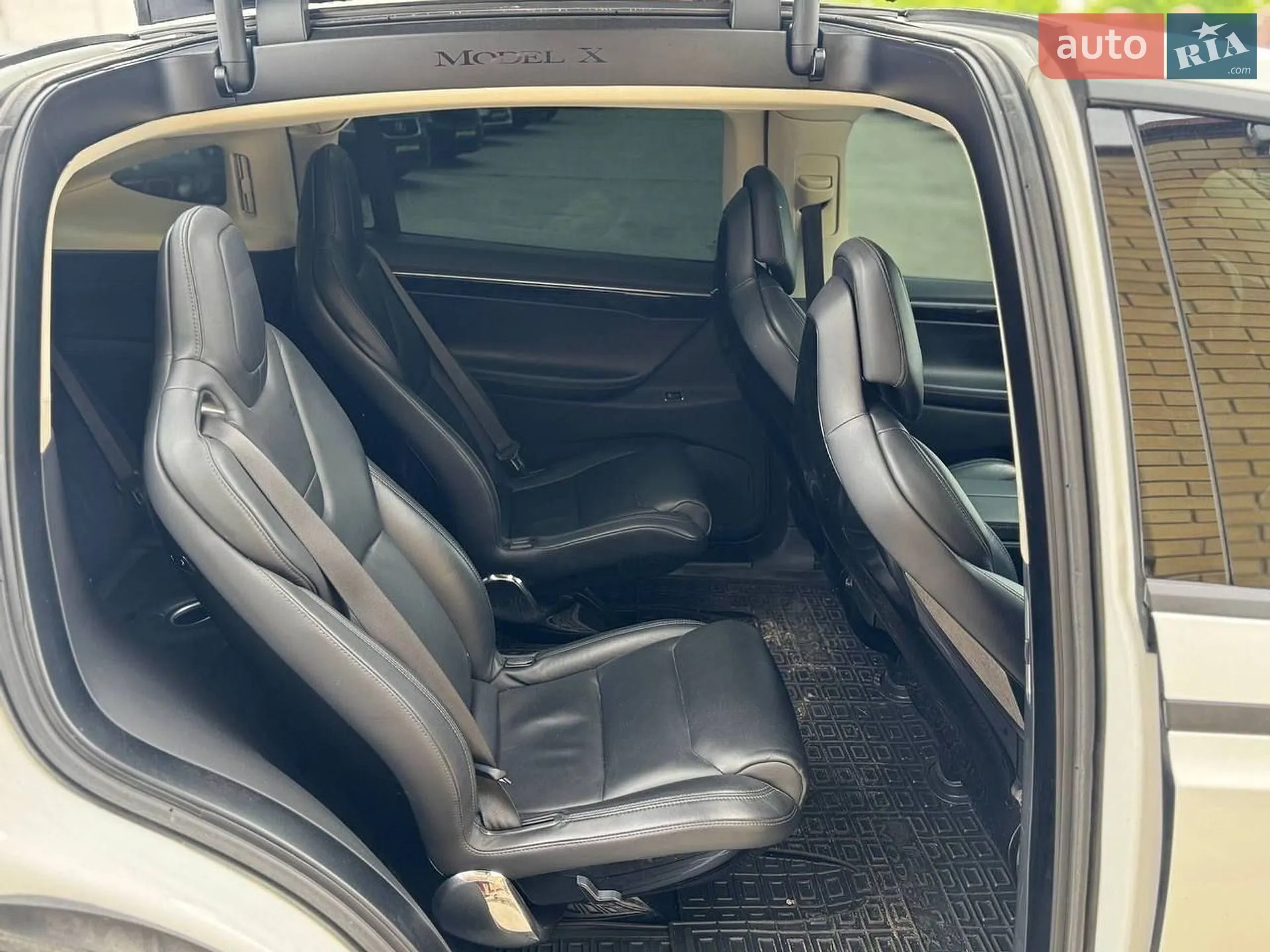 2016 Tesla Model X - мініатюра 8