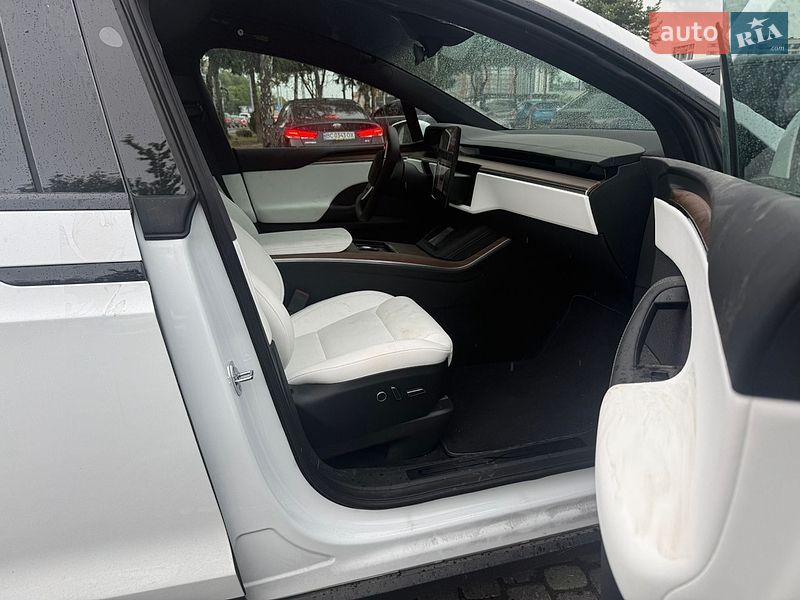 Позашляховик / Кросовер Tesla Model X 2025 в Львові