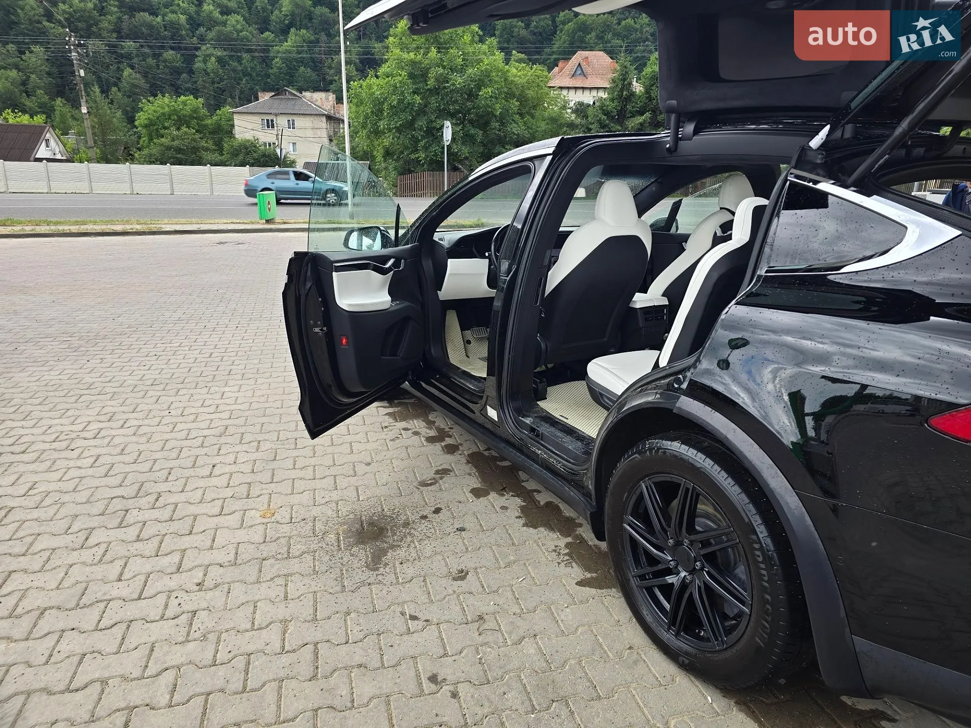 2020 Tesla Model X - мініатюра 18