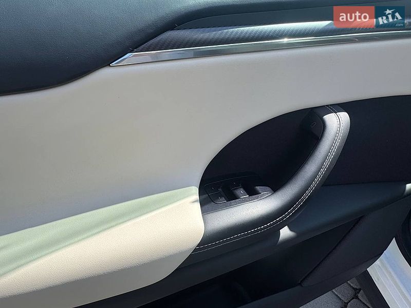 Внедорожник / Кроссовер Tesla Model X 2022 в Львове фото 17 Внедорожник / Кроссовер Tesla Model X 2022 в Львове