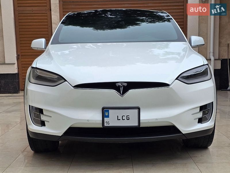 Позашляховик / Кросовер Tesla Model X 2017 в Одесі