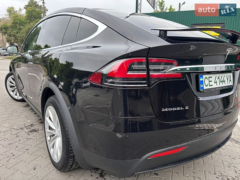 Позашляховик / Кросовер Tesla Model X 2017 в Чернівцях фото 4 Позашляховик / Кросовер Tesla Model X 2017 в Чернівцях