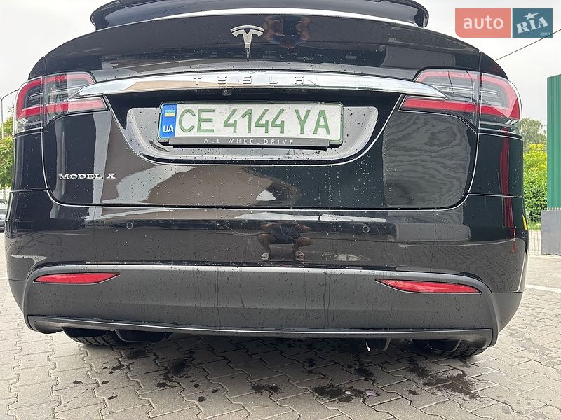 Внедорожник / Кроссовер Tesla Model X 2017 в Черновцах