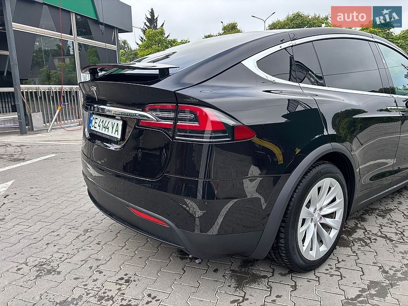 Внедорожник / Кроссовер Tesla Model X 2017 в Черновцах