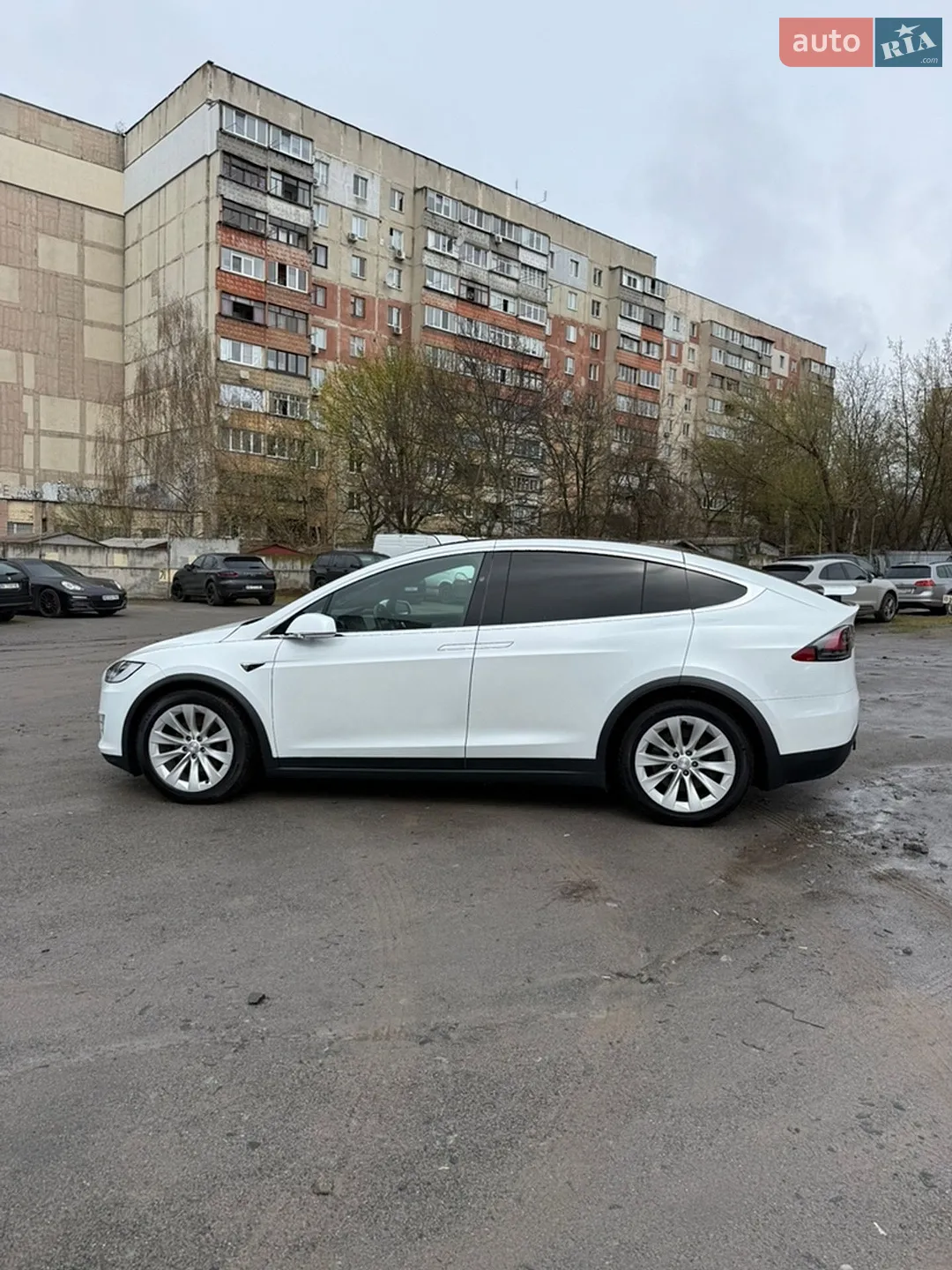 2020 Tesla Model X - мініатюра 16