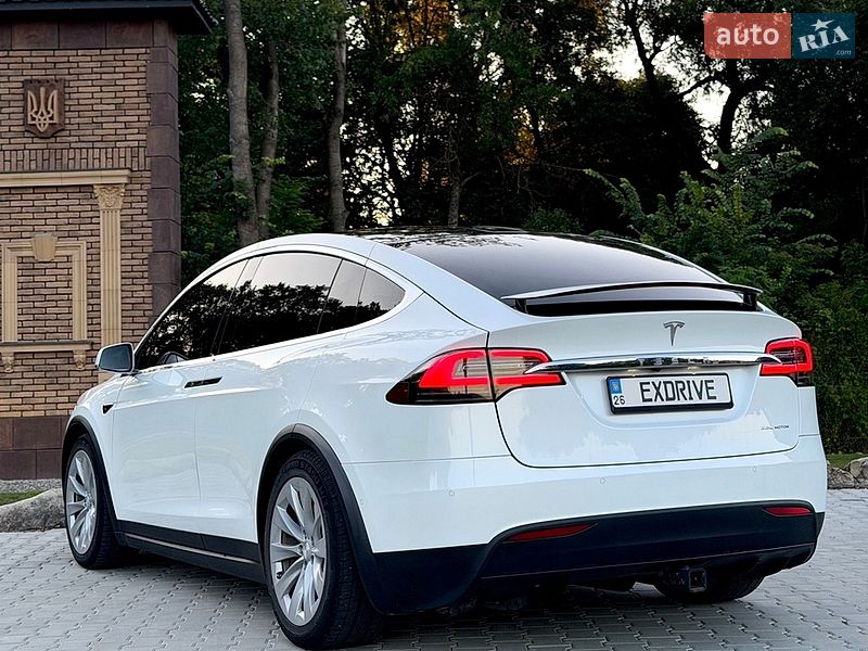 Позашляховик / Кросовер Tesla Model X 2019 в Чернівцях фото 23 Позашляховик / Кросовер Tesla Model X 2019 в Чернівцях