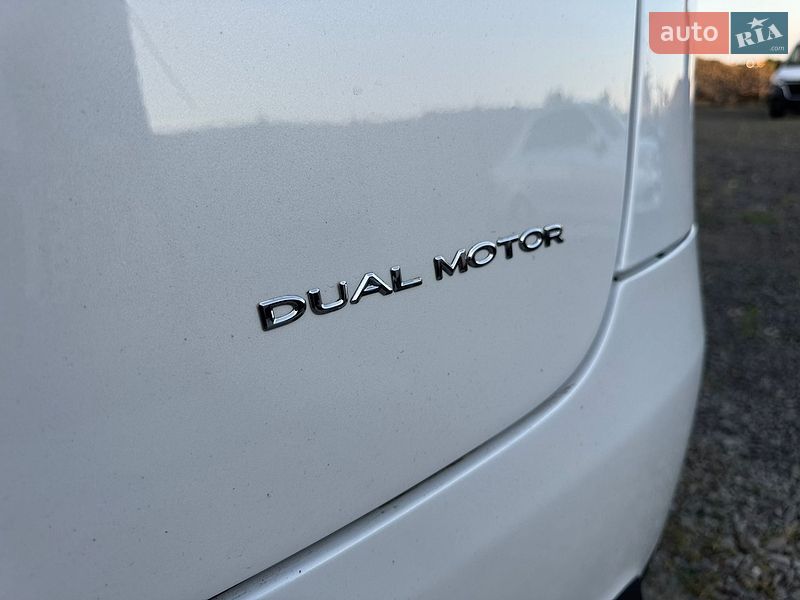 Позашляховик / Кросовер Tesla Model X 2020 в Луцьку