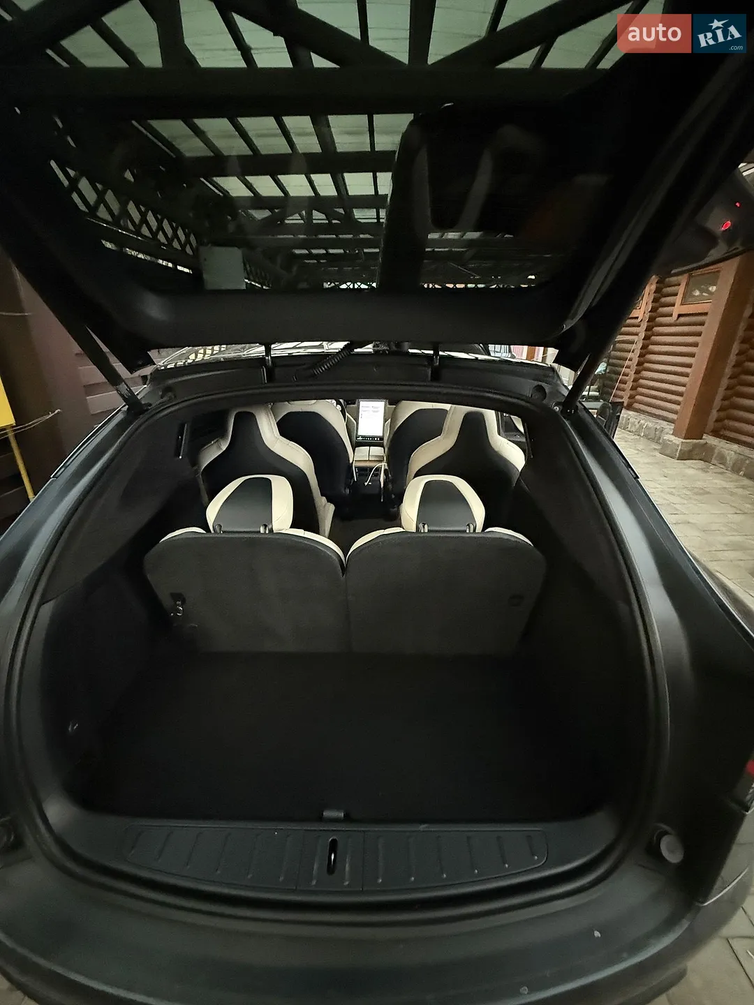 2020 Tesla Model X - мініатюра 10
