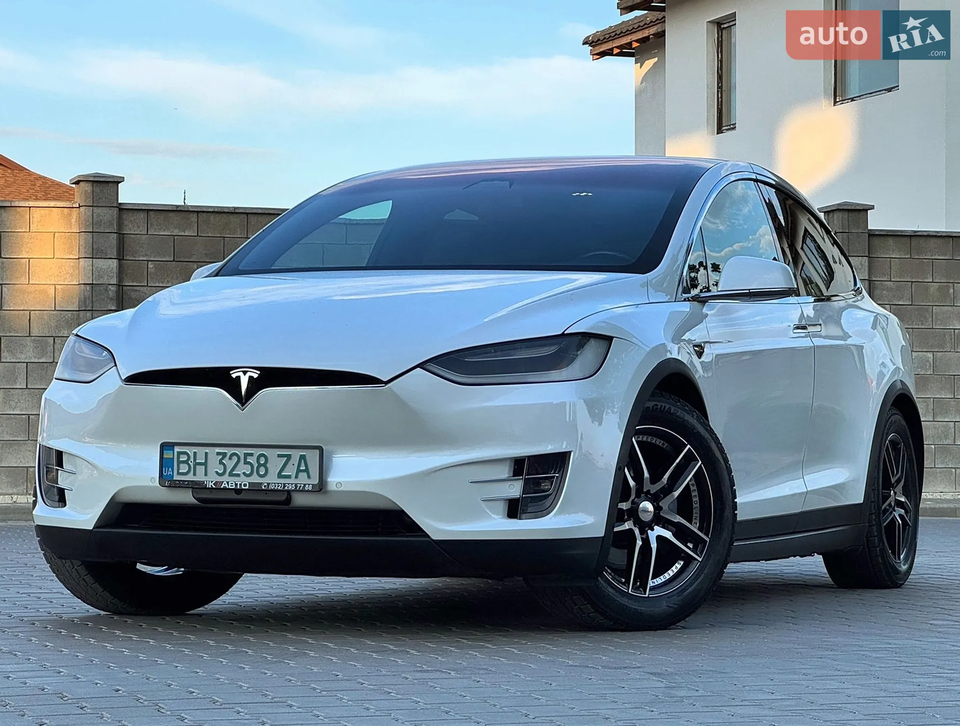 2018 Tesla Model X - мініатюра 4